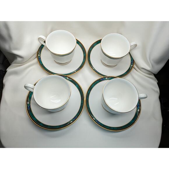 Set of 4 Lenox Kelly Debut Collection Cups and Saucers - 8 Pieces Green USA - Picture 8 of 9